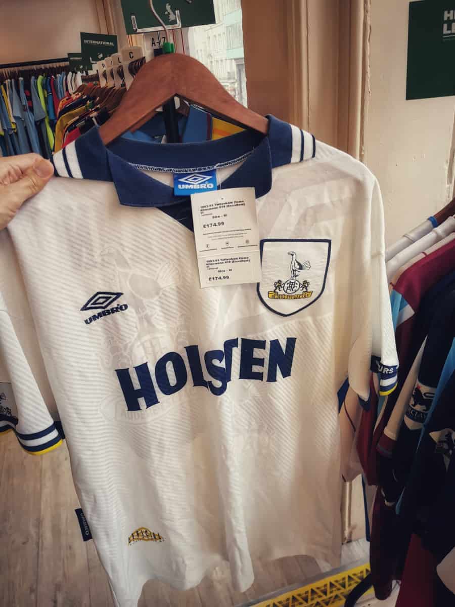 Classic Football Shirts กรุสมบัติของนักสะสมเสื้อบอล