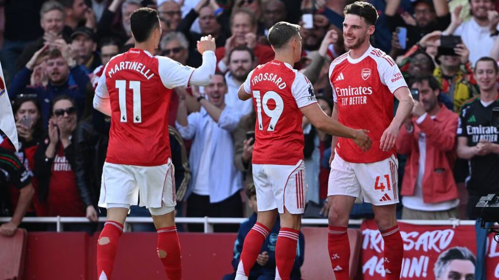 ทัวร์ดูอาร์เซน่อล